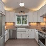 average cost to paint kitchen cabinets in Charleston